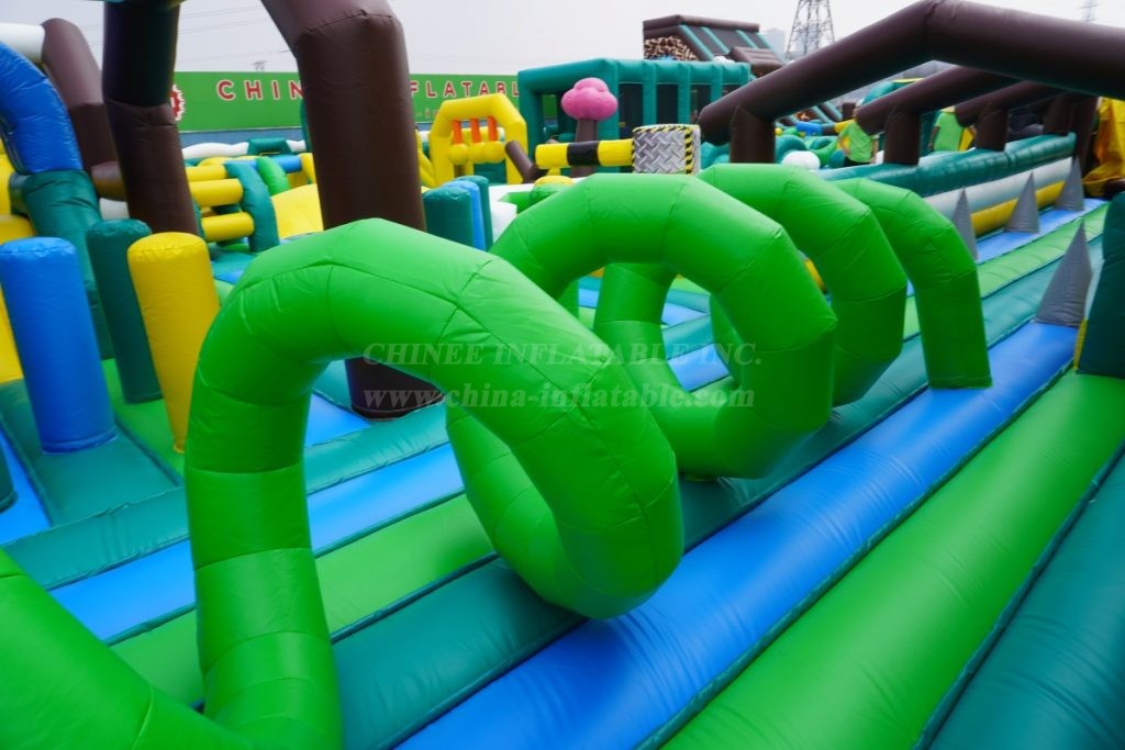 T6-801 768m² Inflatable Park