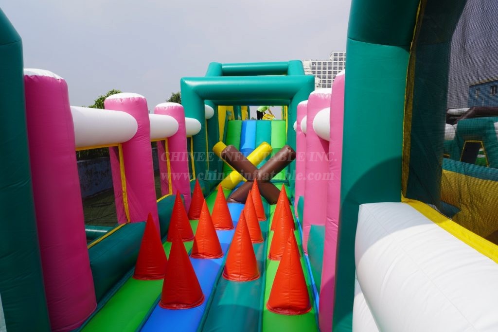 T6-801 768m² Inflatable Park