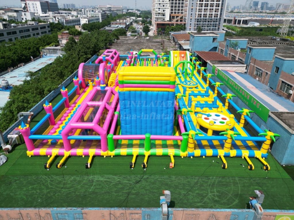 GF2-113 Inflatable Amusement Park